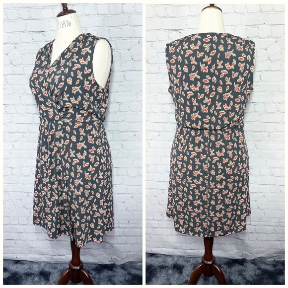 👗|•BANANA REPUBLIC•| Dark Grey Graphic Dress Size Large - Picture 2 of 8